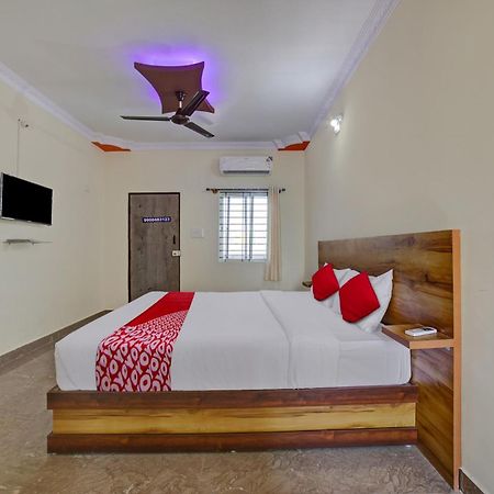 Oyo Hotel Pvg Comfort Chik Bānavar Extérieur photo